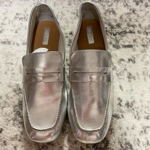 3/$15 NWOB ✨ Forever 21 silver loafers